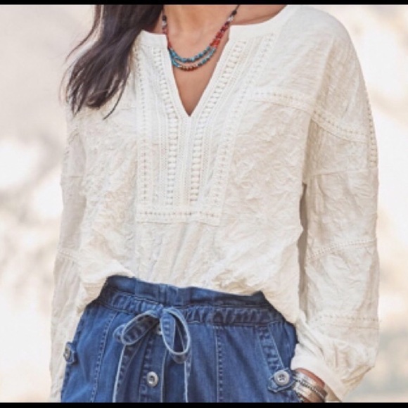 Sundance Tops - Sundance Catalog White Terra Mar crinkled laced long Balloon sleeve V-neck tunic